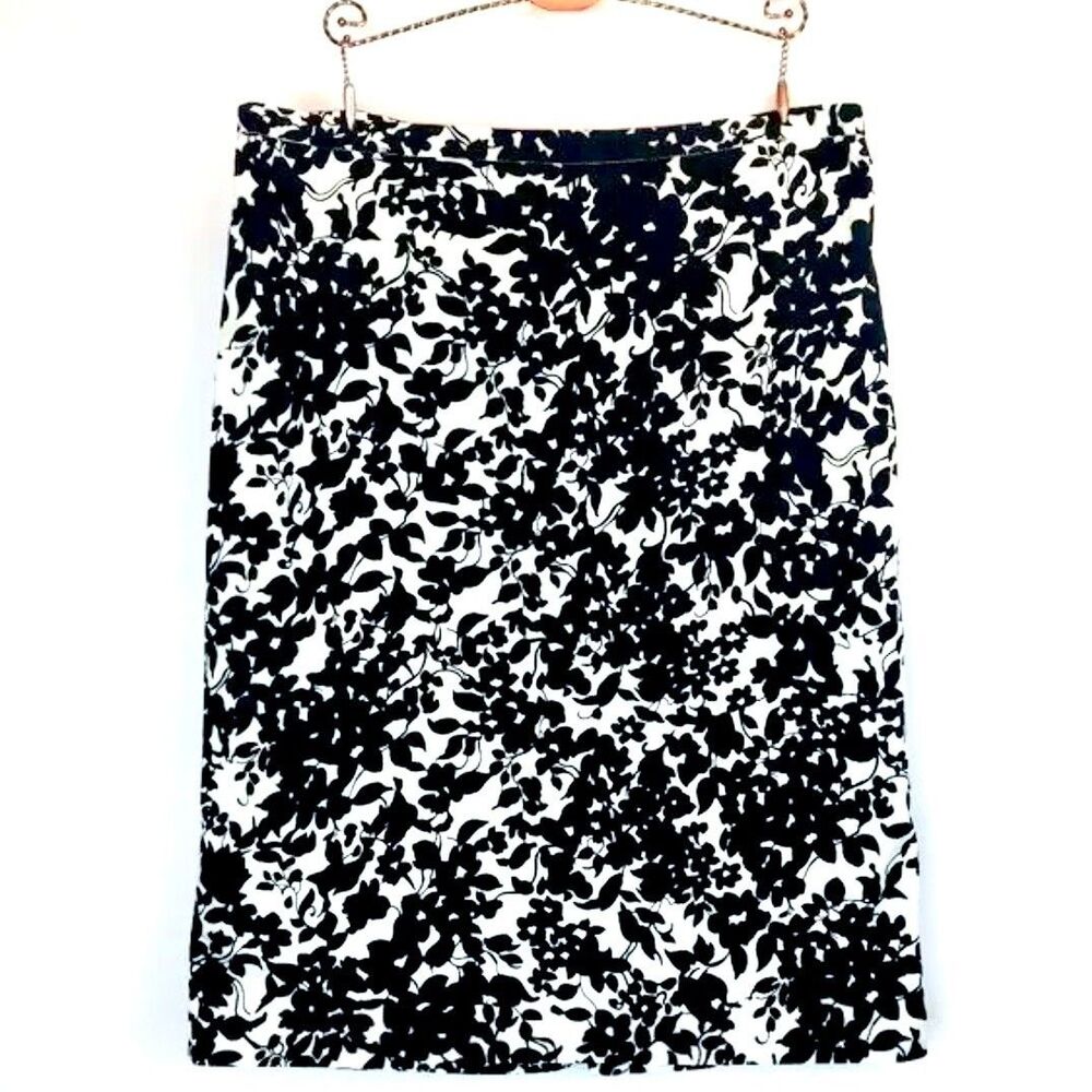 Old Navy Skirt Black White Cotton Pencil Straight Knee Length Size 4 Women’s